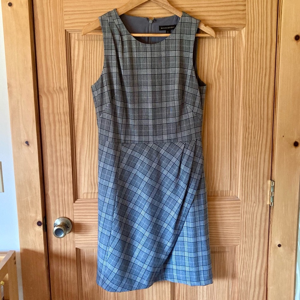 Banana Republic Wool Sheath Fit & Flare Wrap Dress Size 8